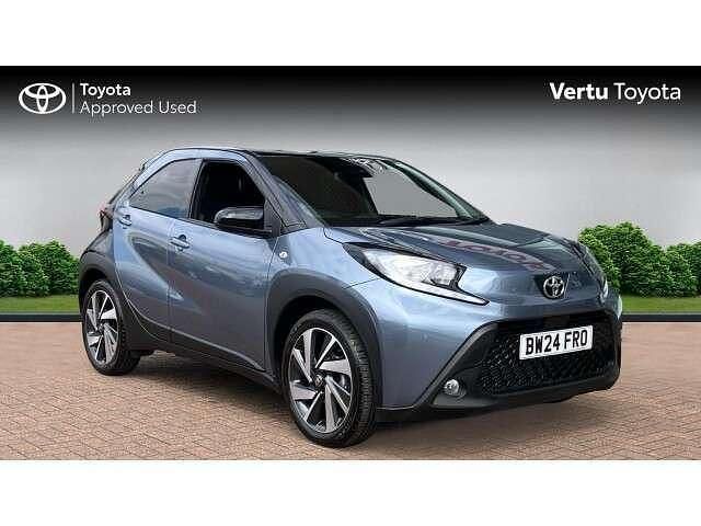 Grey New 2024 Toyota Aygo Hatchback | £14,586 (Fair price) - Image 1/4