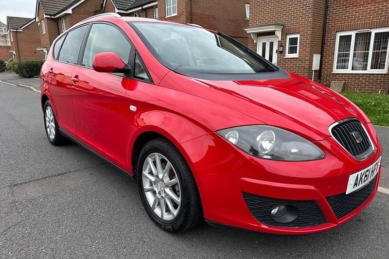 Red Used 2011 Seat Altea XL SE MPV | £3,995 (Fair price) - Image 1/1