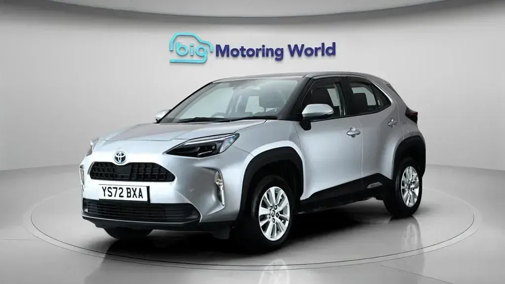 Used Toyota Yaris Cross 116 HP (85 kW) 2022 Silver SUV