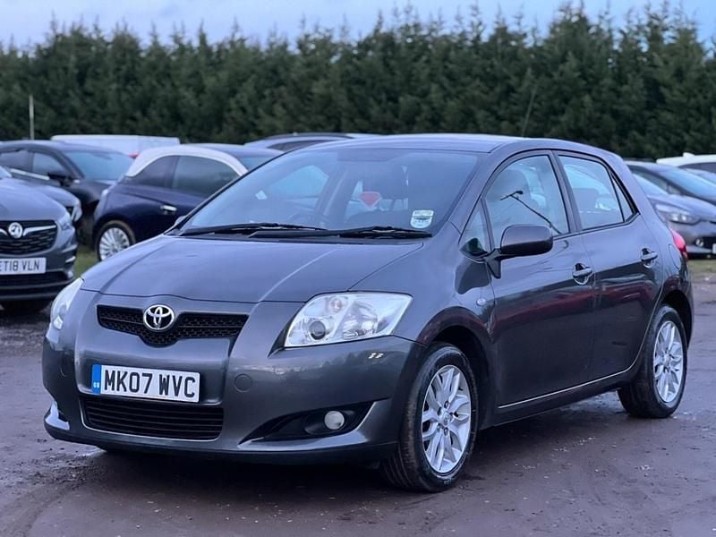 Used Toyota Auris 124 HP (91 kW) 2007 Grey Hatchback