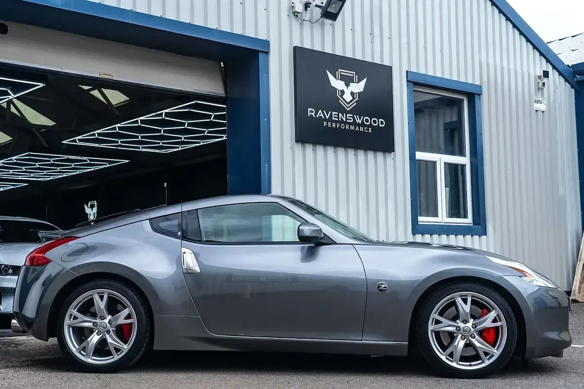 Used Nissan 370Z GT 328 HP (241 kW) 2011 Grey Coupe