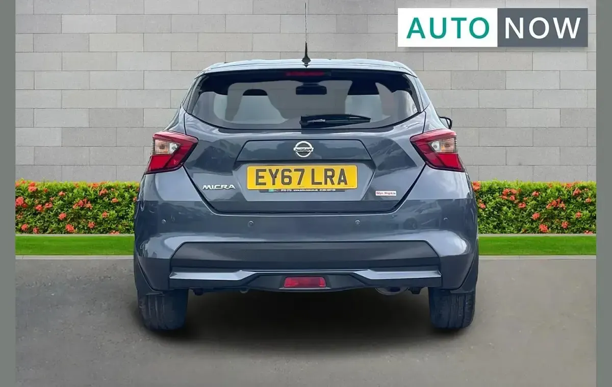Used Nissan Micra Acenta 90 HP (66 kW) 2017 Grey Hatchback