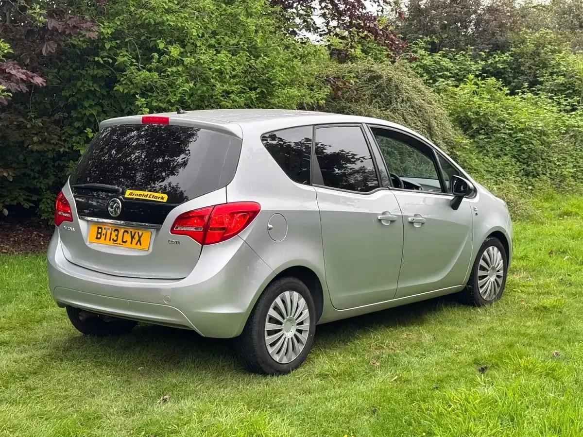 Used Vauxhall Meriva S 2013 Silver MPV
