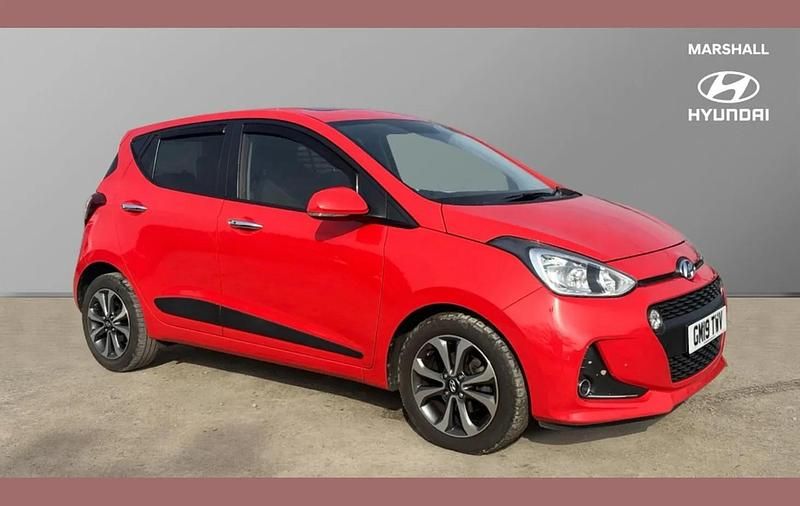 Used Hyundai i10 Premium SE 87 HP (63 kW) 2019 Red Hatchback