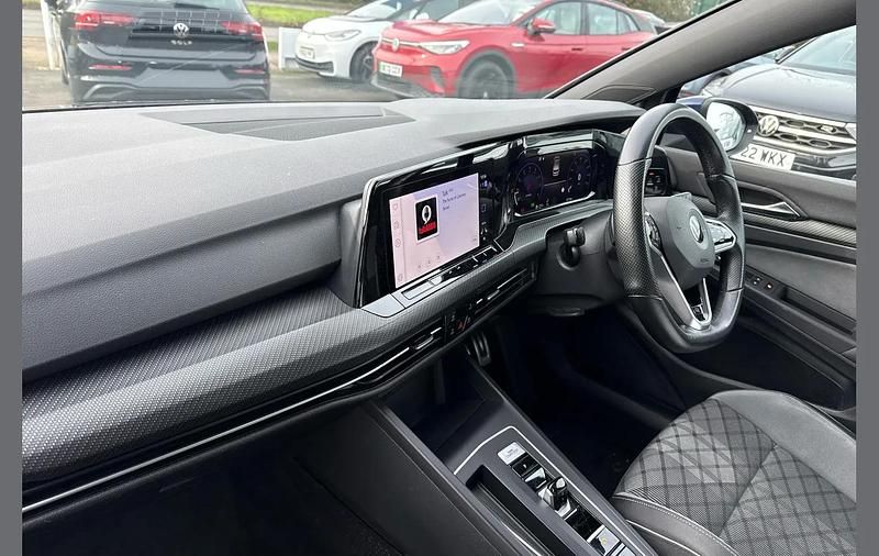 Used VW Golf VIII R-line 147 HP (108 kW) 2021 Blue Hatchback