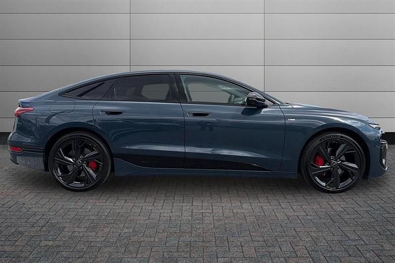 Used Audi A6 e-tron Comfort 314 kW (428 HP) 2025 Plasma blue Hatchback