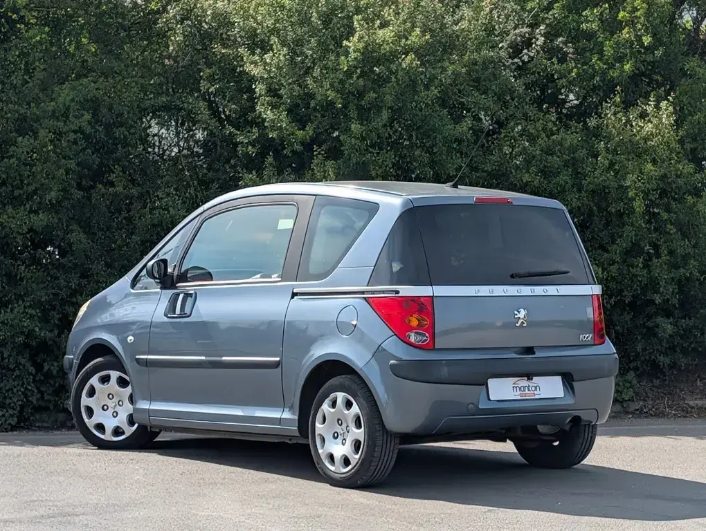 Used Peugeot 1007 110 HP (80 kW) 2007 Grey MPV