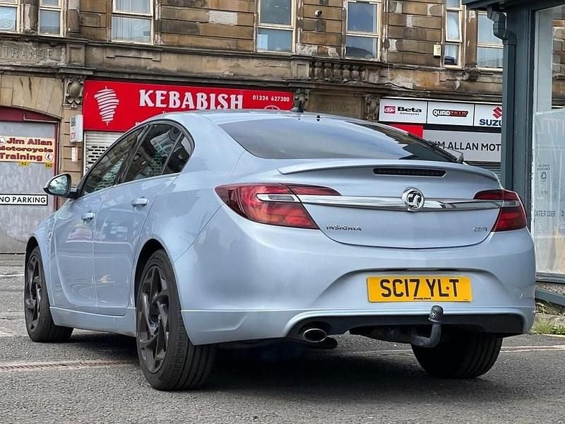 Used Vauxhall Insignia SRi 136 HP (100 kW) 2017 Silver Hatchback
