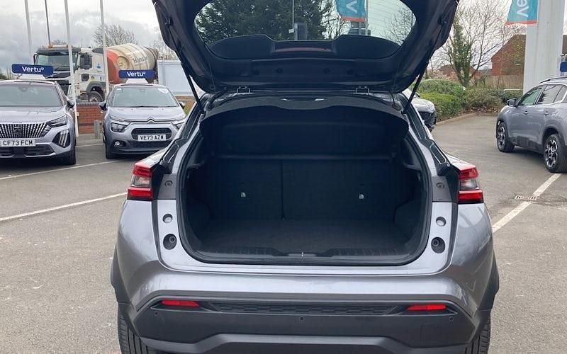 Used Nissan Juke N-Connecta 143 HP (105 kW) 2023 Grey SUV