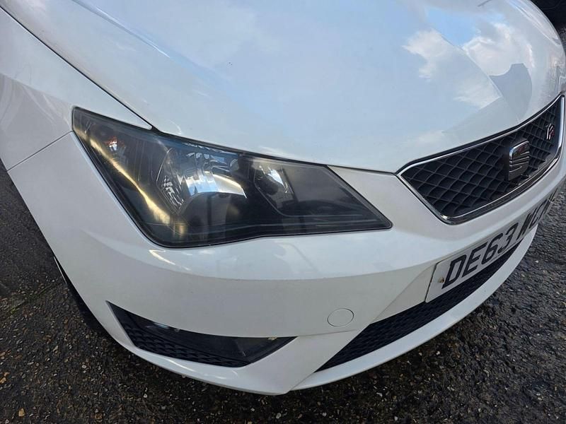 Used Seat Ibiza FR 2013 White Hatchback