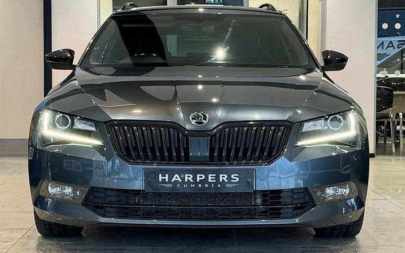 Used Skoda Superb SportLine 190 HP (139 kW) 2017 Grey Estate