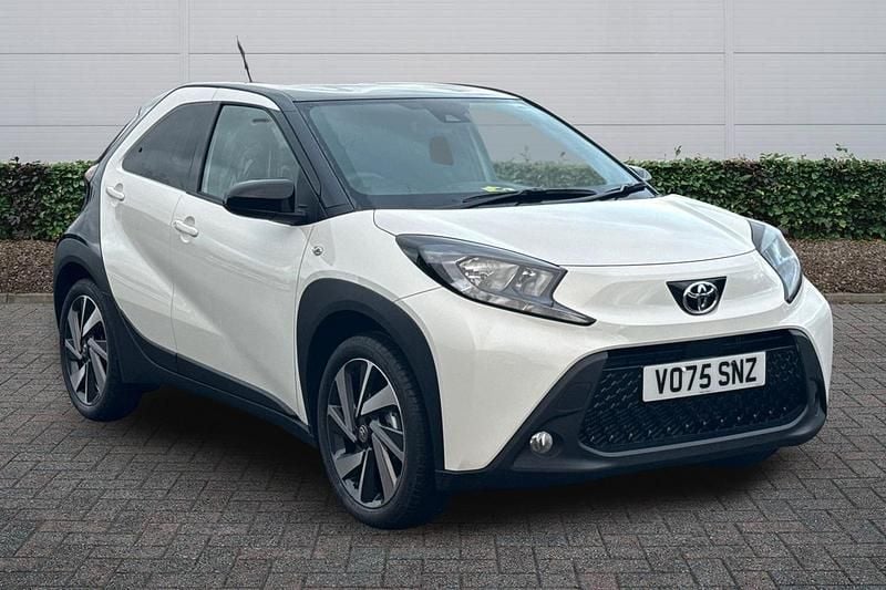 New Toyota Aygo X 72 HP (52 kW) 2025 White SUV