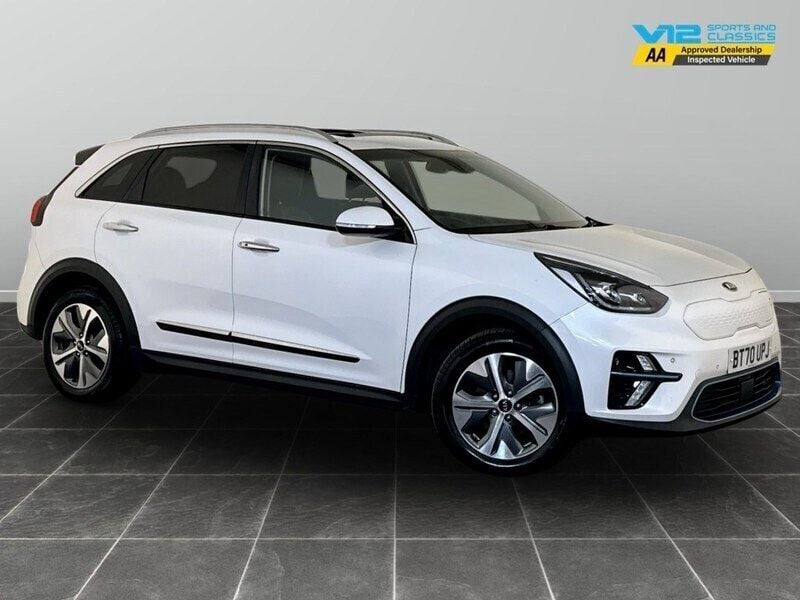 White Used 2021 Kia e-Niro 2 SUV | £12,195 (Fair price) - Image 1/2