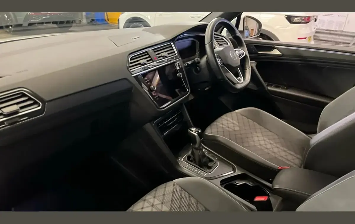 Used VW Tiguan R-line Edition 147 HP (108 kW) 2023 White SUV
