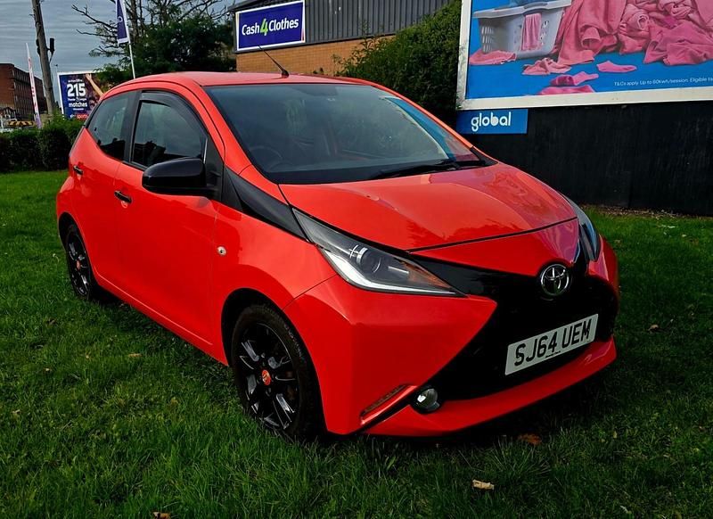 Orange Used 2014 Toyota Aygo X-cite Hatchback | £4,995 - Image 1/4