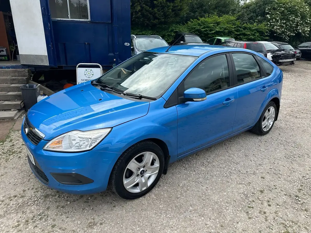 Used Ford Focus Style 98 HP (72 kW) 2010 Blue Hatchback