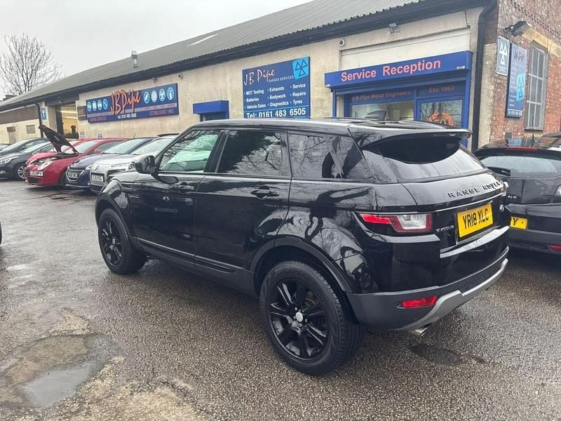 Used Land Rover Range Rover evoque SE 2018 Black Estate