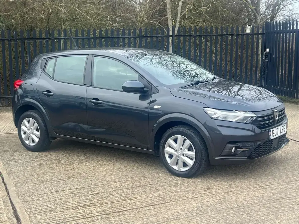 Begagnad Dacia Sandero Comfort 2021 Grå Halvkombi