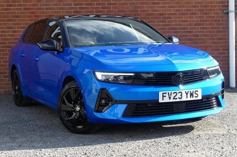 Blue Used 2023 Vauxhall Astra Estate | £16,518 (Fair price) - Image 1/1
