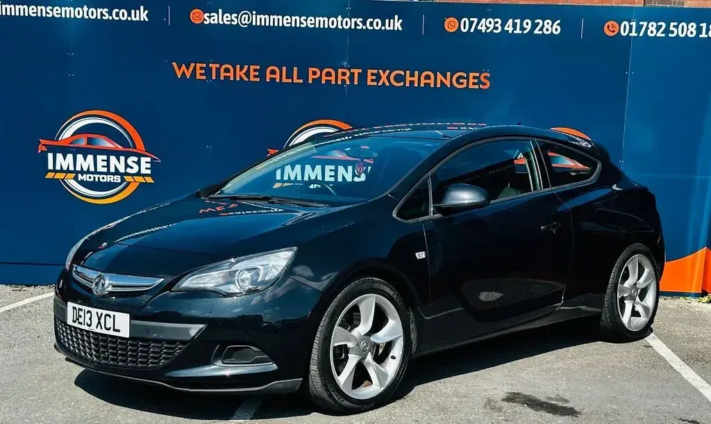 Used Vauxhall Astra GTC Sport 140 HP (102 kW) 2013 Black Coupe