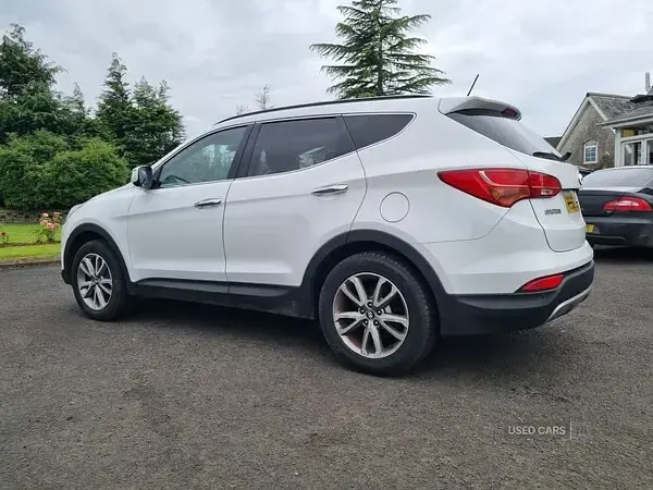 Used Hyundai Santa Fe Premium 197 HP (144 kW) 2013 White SUV