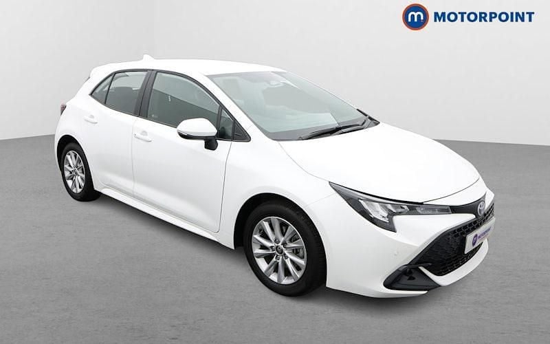 Used 2025 Toyota Corolla Hatchback | £22,199 (Good price) - Image 1/4