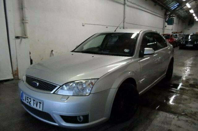 Used 2002 Ford Mondeo Hatchback | £2,500 (Super price) - Image 1/4