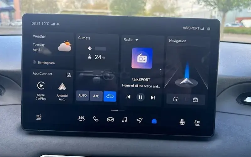 New MG MG4 EV 117 kW (160 HP) 2026 Grey Hatchback