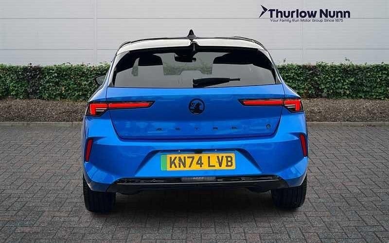Used Vauxhall Astra Ultimate 114 kW (156 HP) 2024 Blue Hatchback
