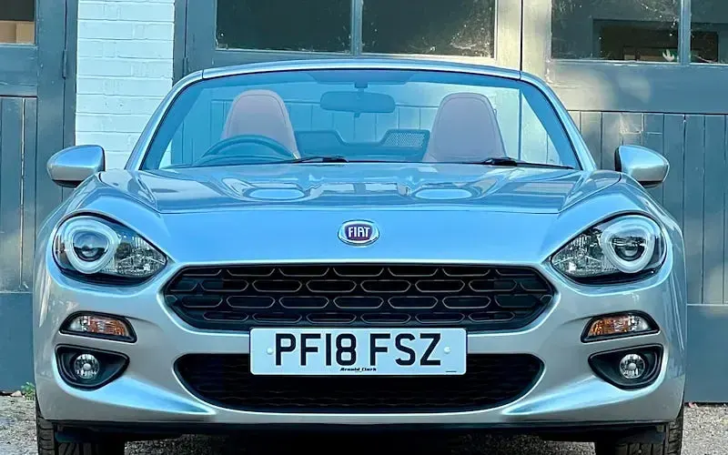 Used Fiat 124 Spider Lusso 140 HP (102 kW) 2017 Silver Cabriolet