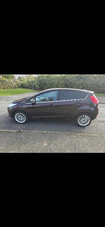 Used Ford Fiesta Titanium 2011 Purple Hatchback