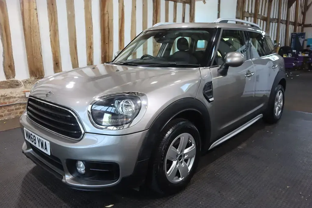 Used Mini Cooper Countryman Classic 2019 Silver SUV