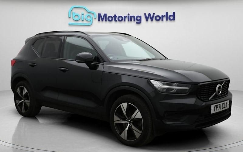 Black Used 2021 Volvo XC40 R-Design SUV | £18,300 (Good price) - Image 1/4