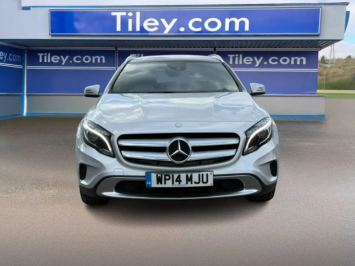 Used Mercedes GLA250 Premium 211 HP (155 kW) 2014 Silver SUV
