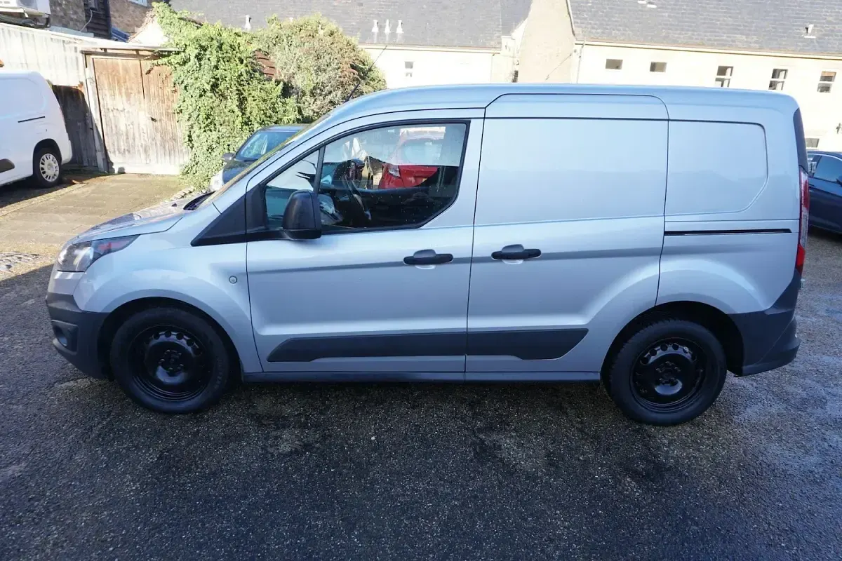 Used Ford Transit Connect 99 HP (72 kW) 2016 Silver MPV