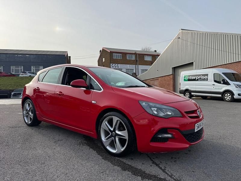 Used Vauxhall Astra Edition 2014 Red Hatchback