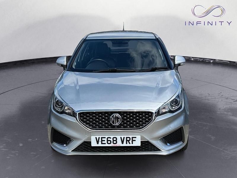Used MG MG3 Exclusive 106 HP (77 kW) 2018 Silver Hatchback