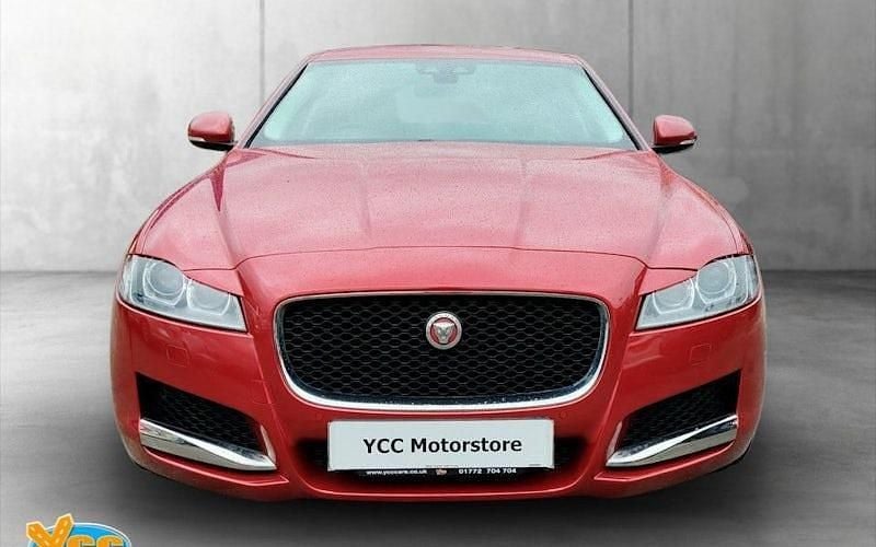 Used Jaguar XF Portfolio 179 HP (131 kW) 2020 Sedan