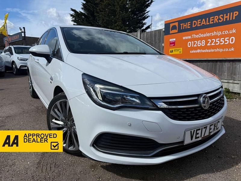 Second-hand Vauxhall Astra Elite 160 CP (117 kW) 2017 Alb Hatchback