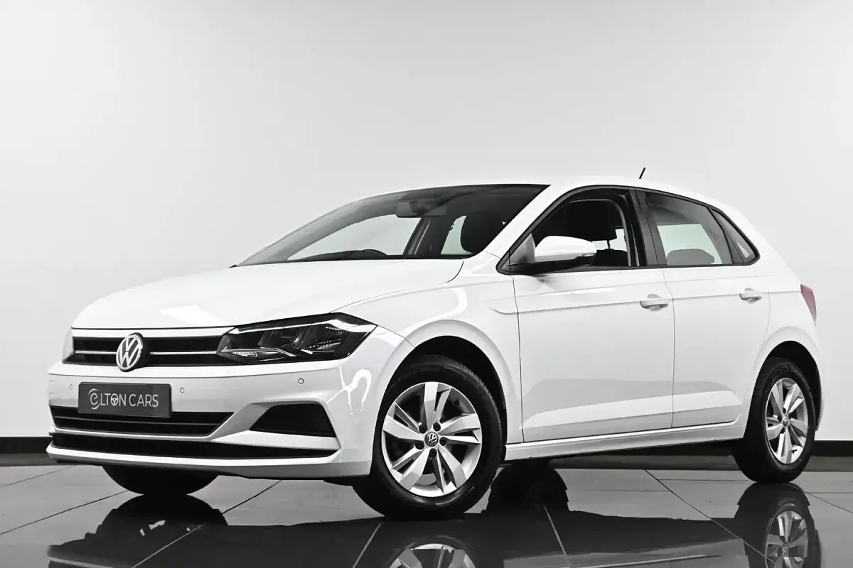 Used VW Polo SE 95 HP (69 kW) 2019 White Hatchback