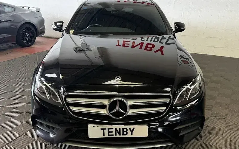 Used Mercedes E220 AMG line 194 HP (142 kW) 2019 Sedan