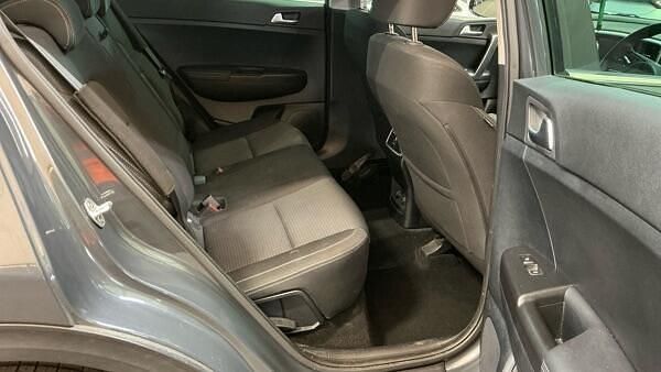 Gebraucht Kia Sportage 136 PS (100 kW) 2020 Grau SUV