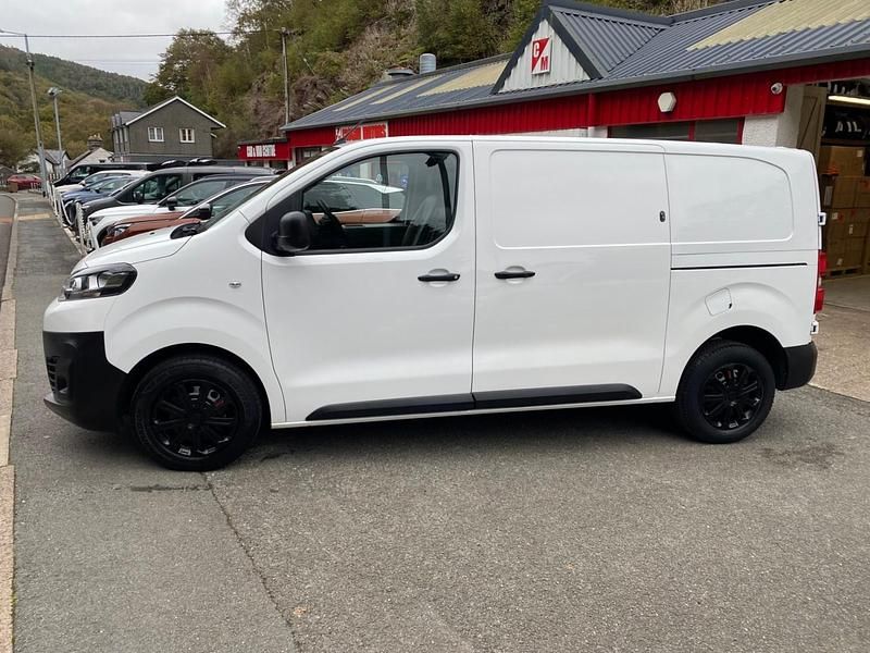 Used Citroën Dispatch 2020 White MPV