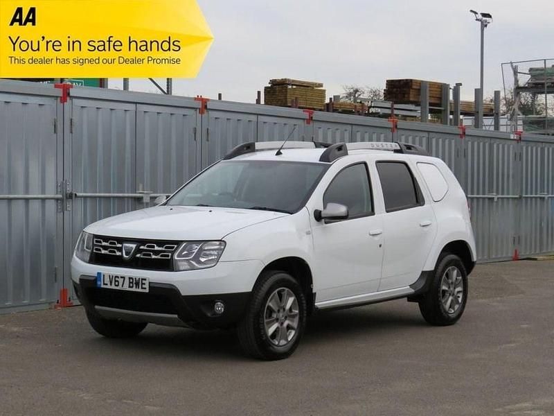 White Used 2018 Dacia Duster Lauréate SUV | £6,995 (Fair price) - Image 1/3