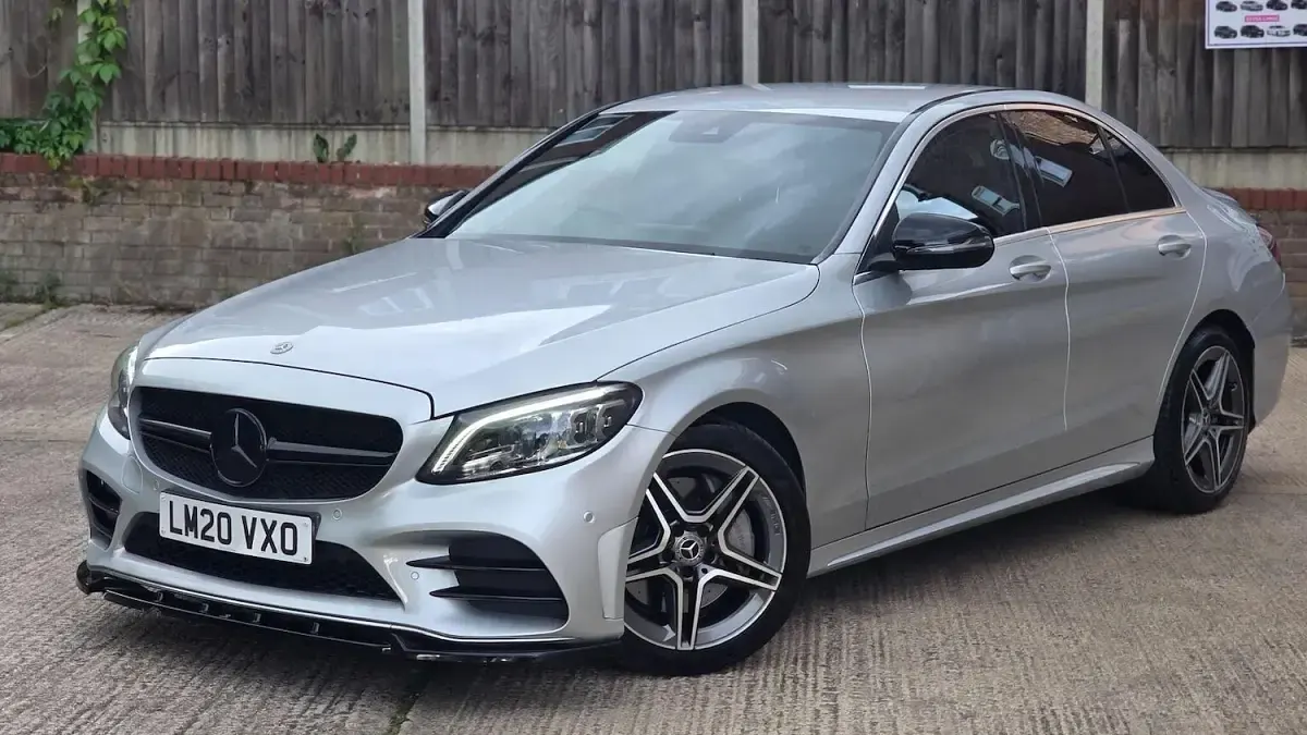 Used Mercedes C300 AMG line 258 HP (189 kW) 2020 Silver Sedan
