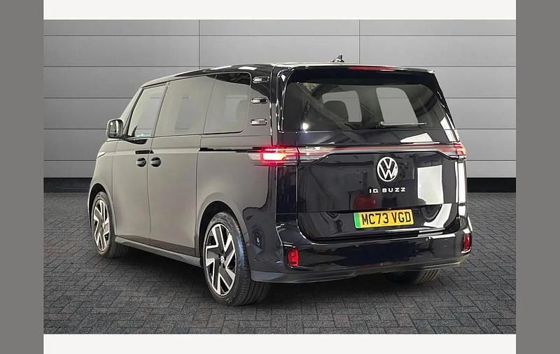 Used VW ID. Buzz Pro 147 kW (200 HP) 2023 Black MPV