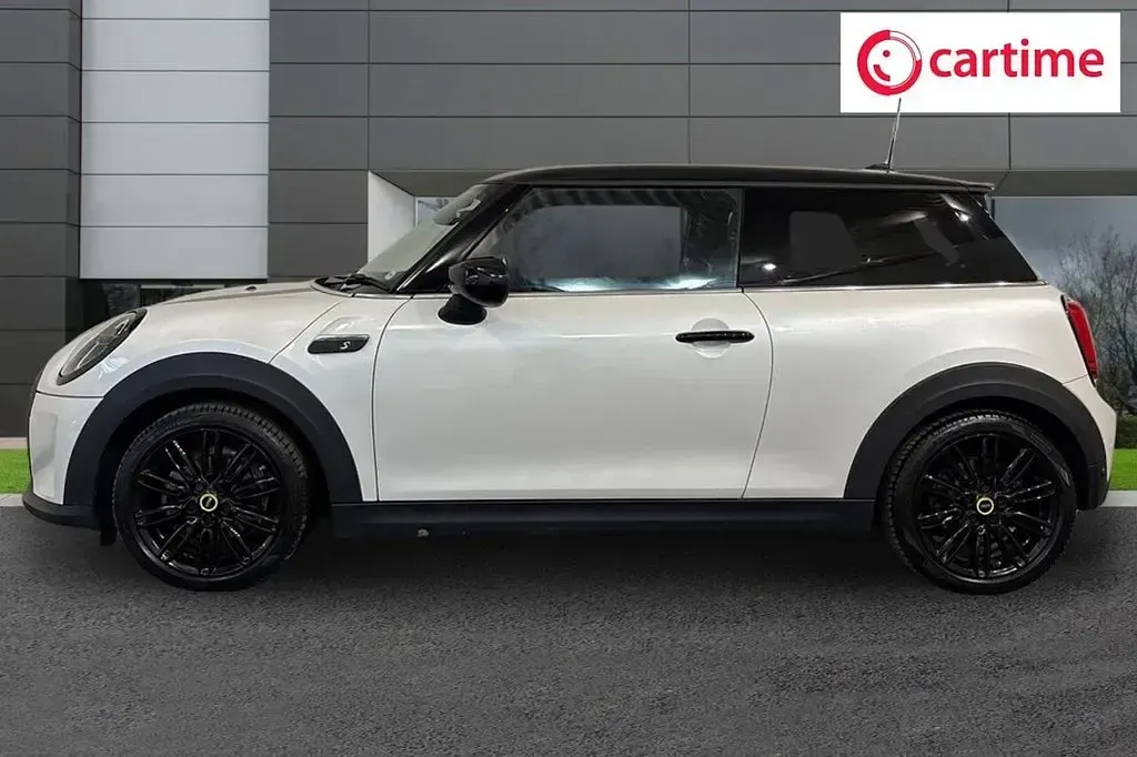 Used Mini Cooper SE Hatch 135 kW (184 HP) 2023 White Hatchback