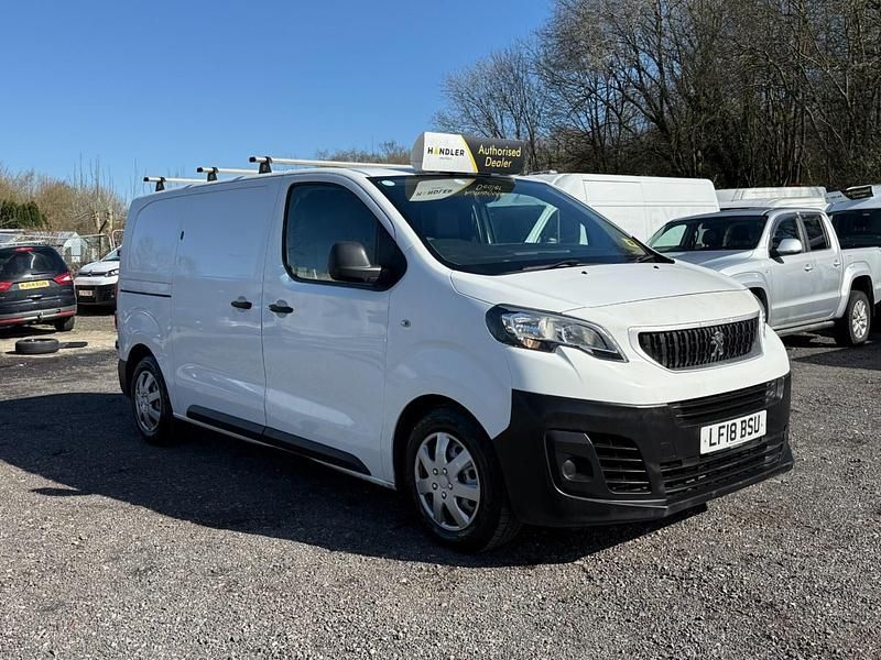 Used Peugeot Expert 115 HP (84 kW) 2018 White Van