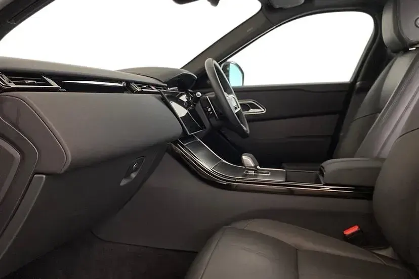 Used Land Rover Range Rover Velar SE Dynamic 204 HP (150 kW) 2024 Black SUV