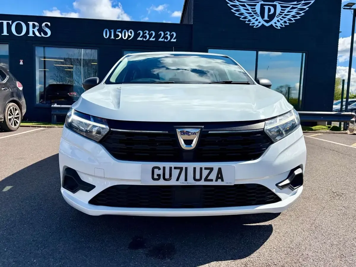 Used Dacia Sandero Essentiel 2021 White Hatchback